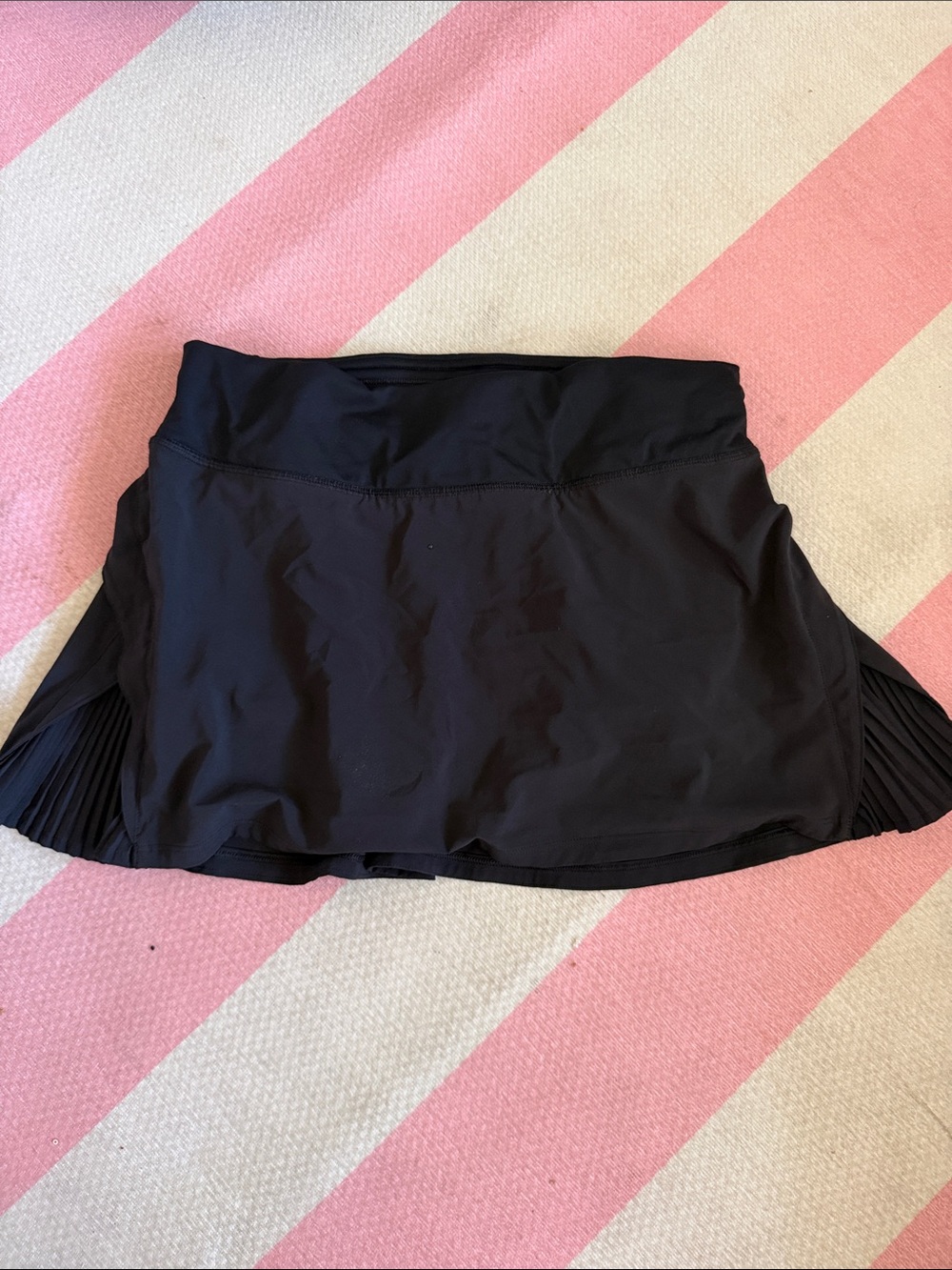 lululemon athletica Black Pleated Side Skirt